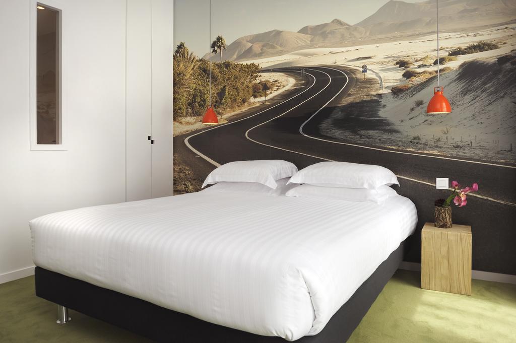 L'Echappee Belle Hotell LʼIsle-Jourdain Eksteriør bilde