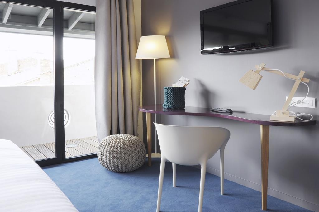 L'Echappee Belle Hotell LʼIsle-Jourdain Eksteriør bilde