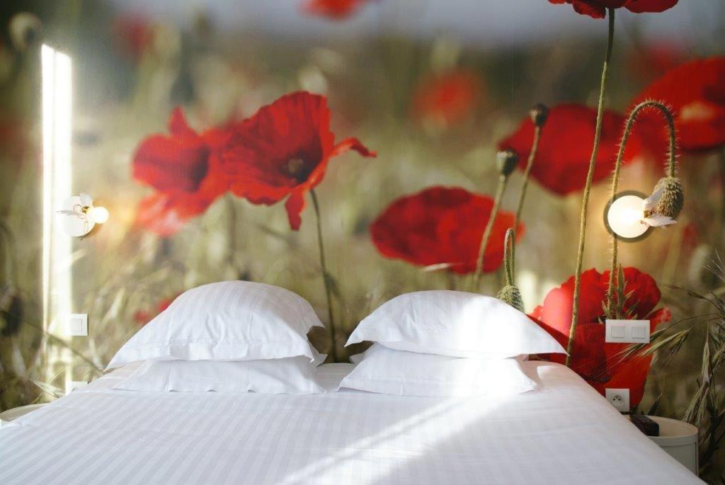 L'Echappee Belle Hotell LʼIsle-Jourdain Eksteriør bilde